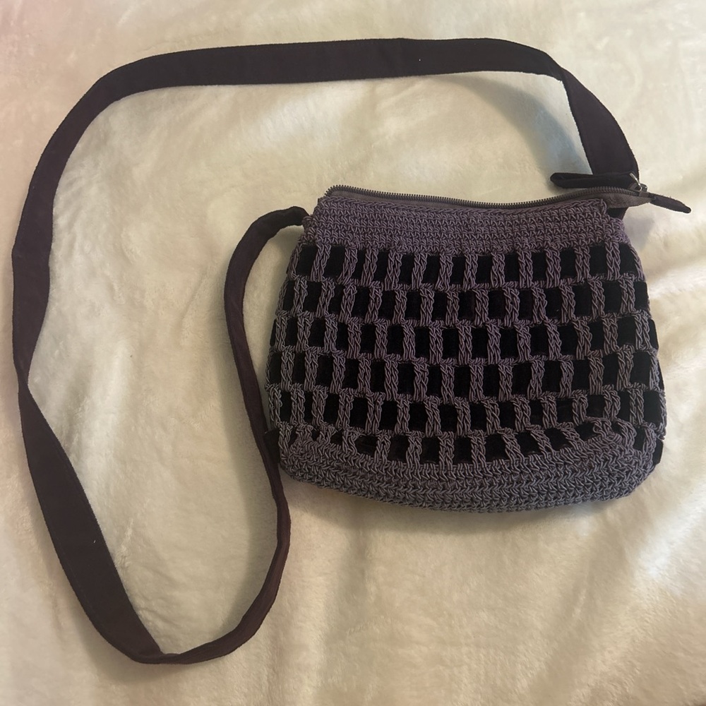 LIZ CLAIBORNE PURPLE CROCHET STYLE BAG